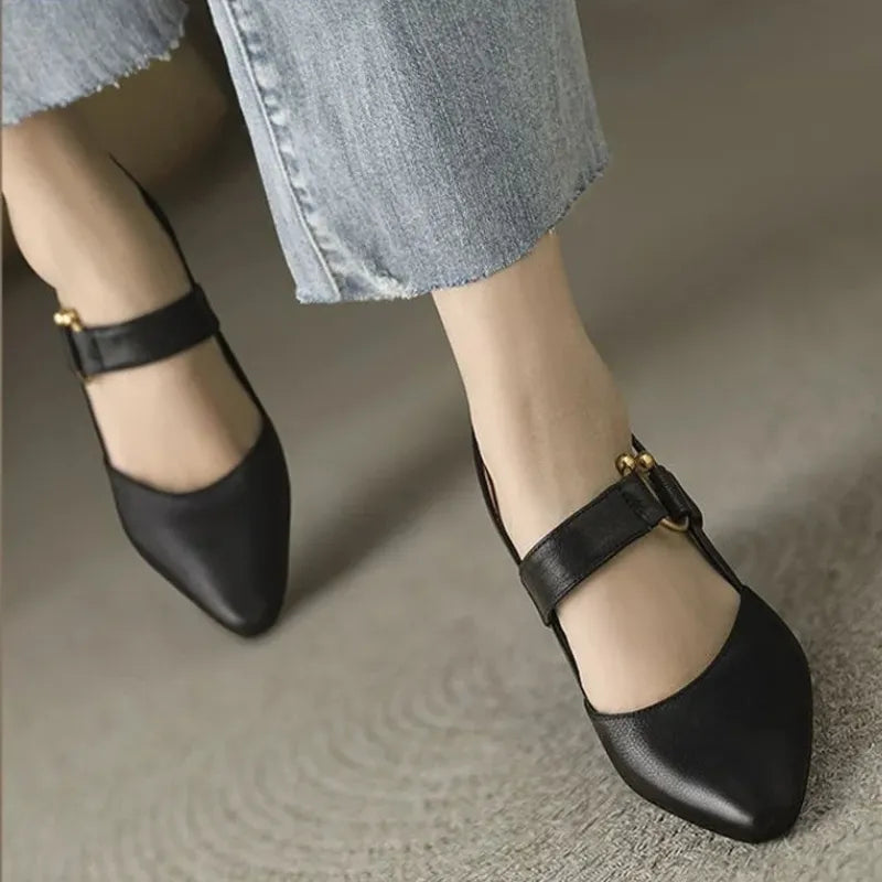 Block Heel Shoes Women – Pointed Toe & Open Heel Structure