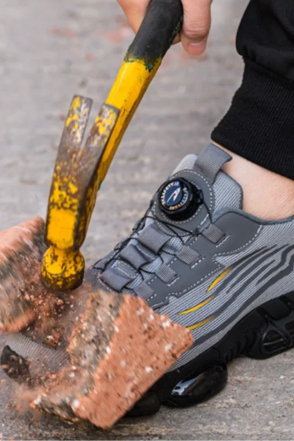 Slip Resistant Safety Shoes for Men