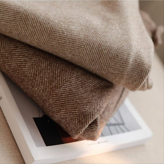 Pantalon à taille haute pour homme avec motif chevrons