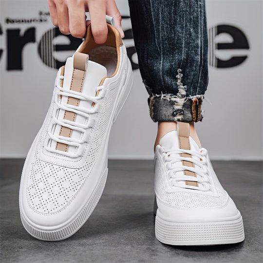 Lace-Up Sneakers Men - Patterned Upper & Low-Top Structure