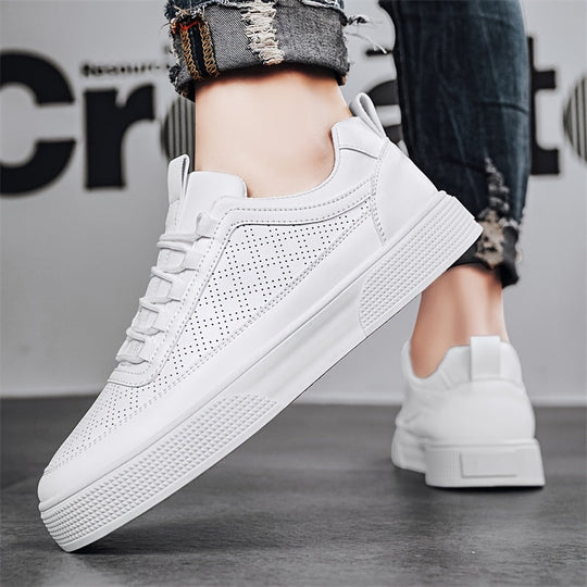 Lace-Up Sneakers Men - Patterned Upper & Low-Top Structure