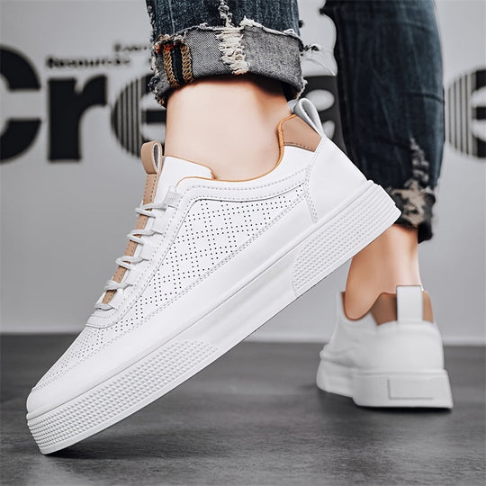 Lace-Up Sneakers Men - Patterned Upper & Low-Top Structure