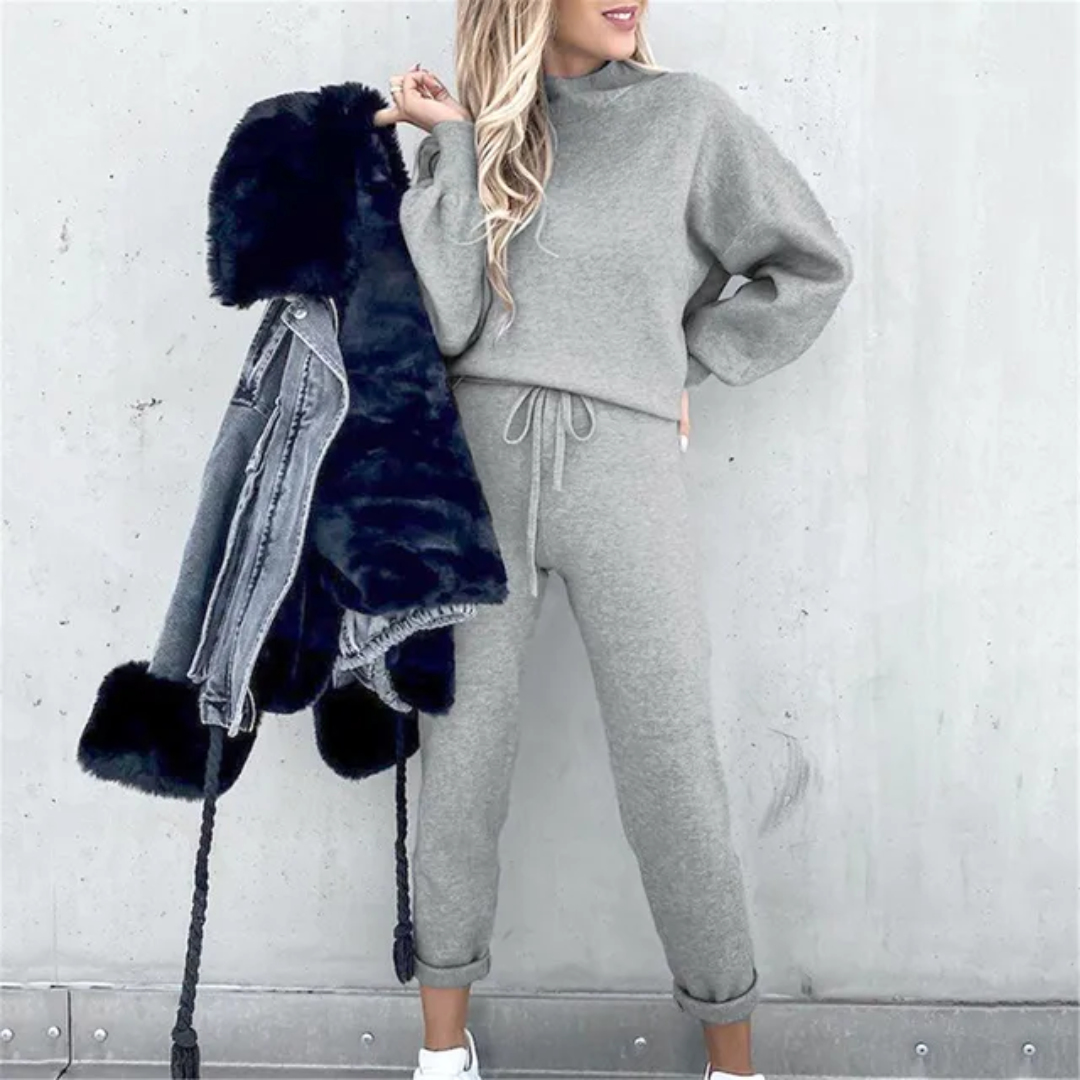 Matching Tracksuit with Side Pockets for Women
