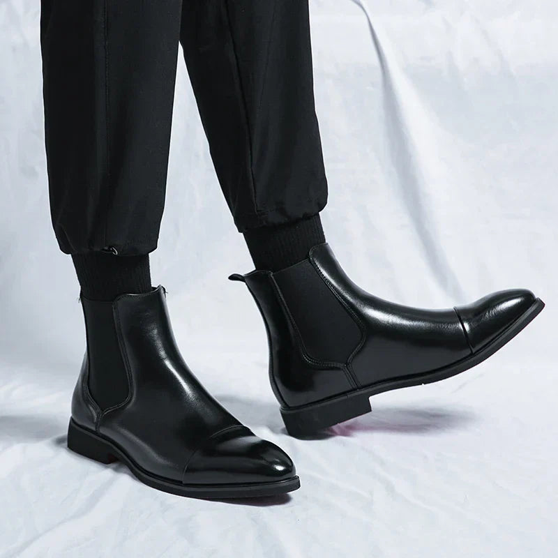 Men’s Chelsea Boots - Shiny Upper & Elastic Side Insets