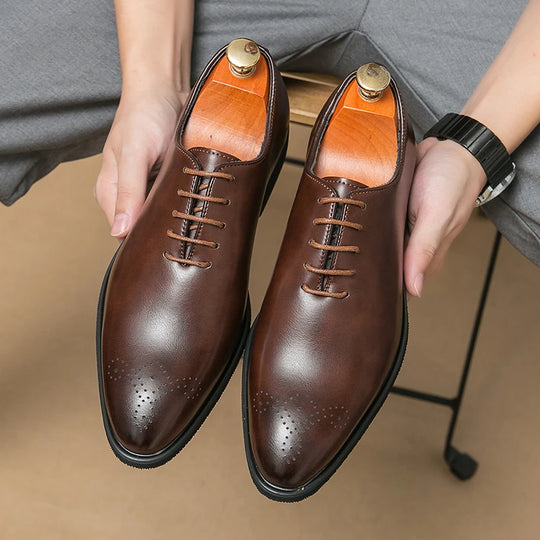 Oxford Dress Shoes Men – Gloss Finish & Closed-Lace Design