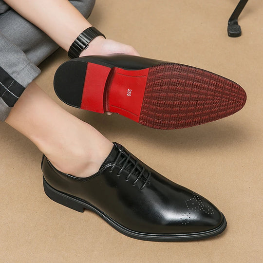 Oxford Dress Shoes Men – Gloss Finish & Closed-Lace Design