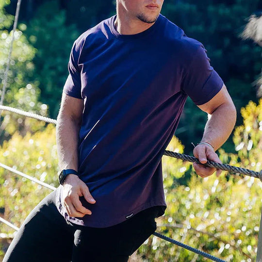 Fitted Short-Sleeve T-Shirt Men – Panel Structure, Refined Surface