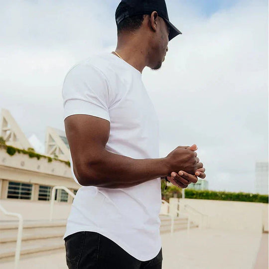 Fitted Short-Sleeve T-Shirt Men – Panel Structure, Refined Surface