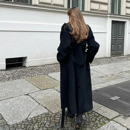 Oversized lang frakke med knaplukning til kvinder