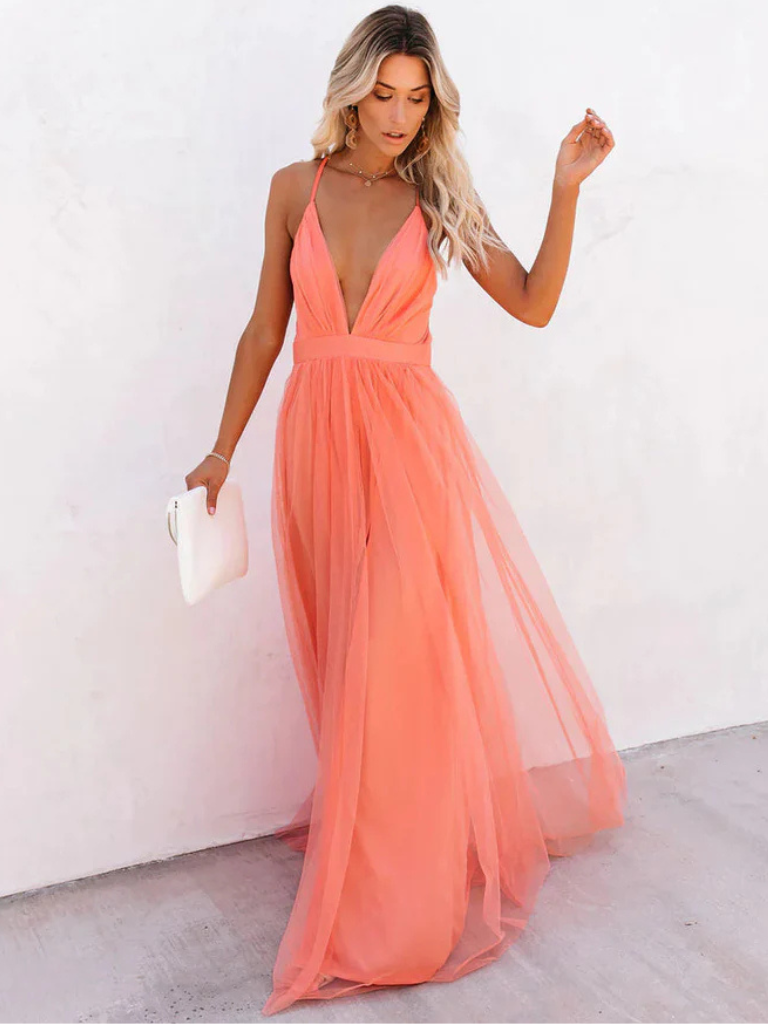 Sleeveless V-Neck Dress Women – Fitted Waist & Flowy Silhouette