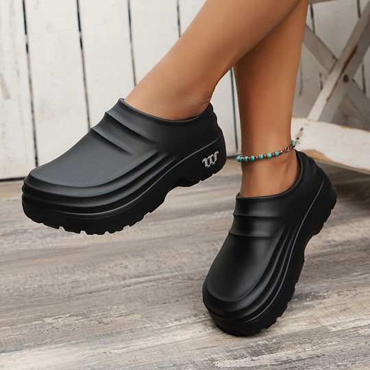 Slip-On Clogs with Ridged Sole for Unisex