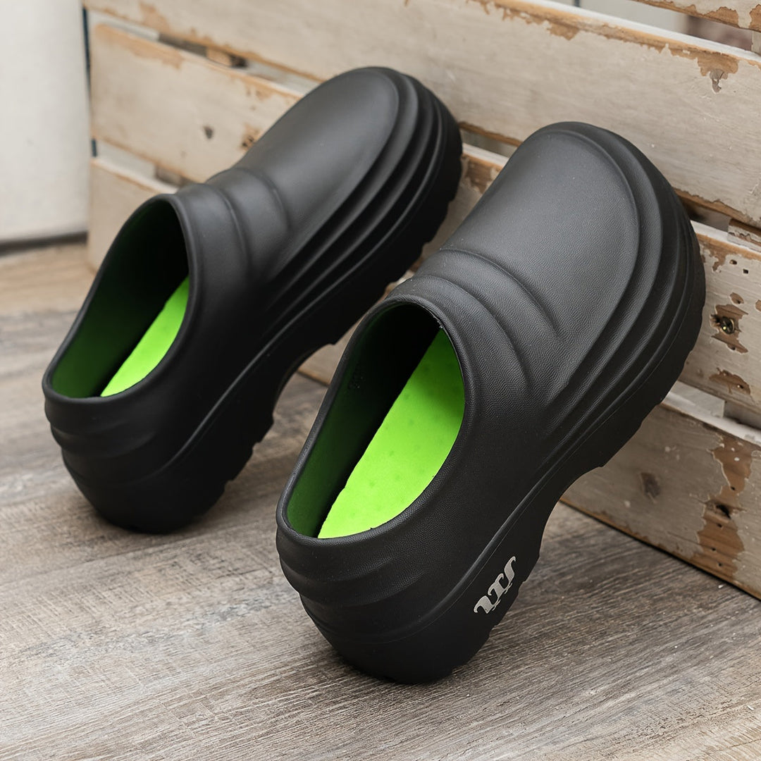 Slip-On Clogs with Ridged Sole for Unisex