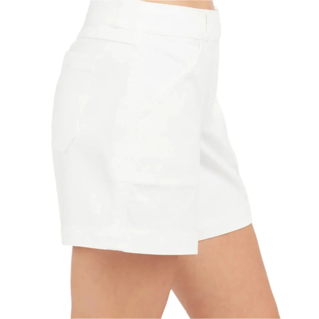 High-Waisted Shorts for Women – Defined Fit with Functional Pockets