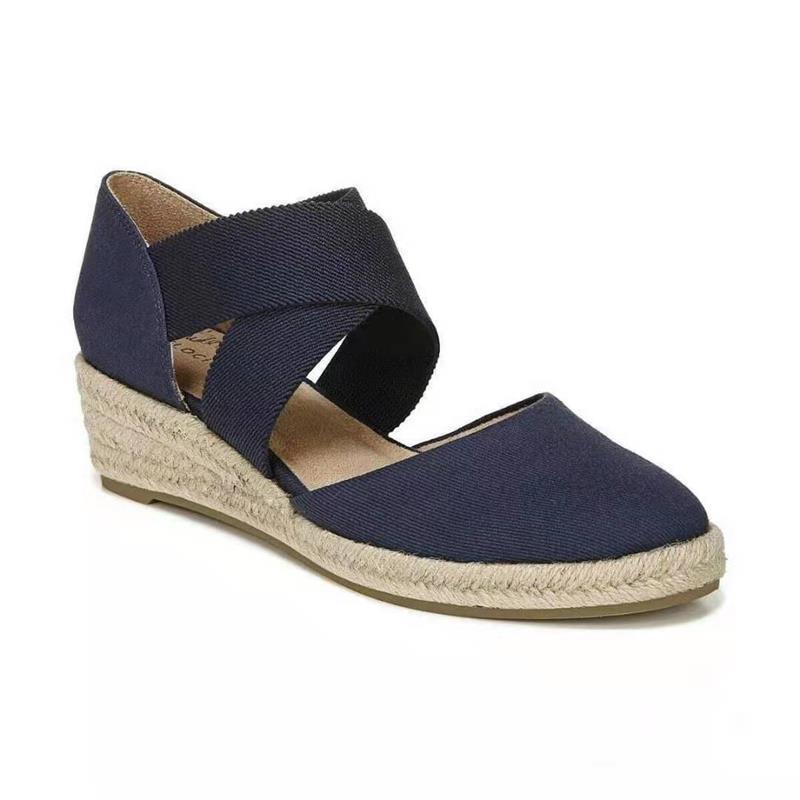 Structured Sandals Women – Molded Footbed, Textured Inner Surface