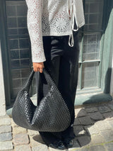 Image of Women's Woven Hobo Shoulder Bag